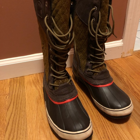 Sorel boots - Picture 1 of 5
